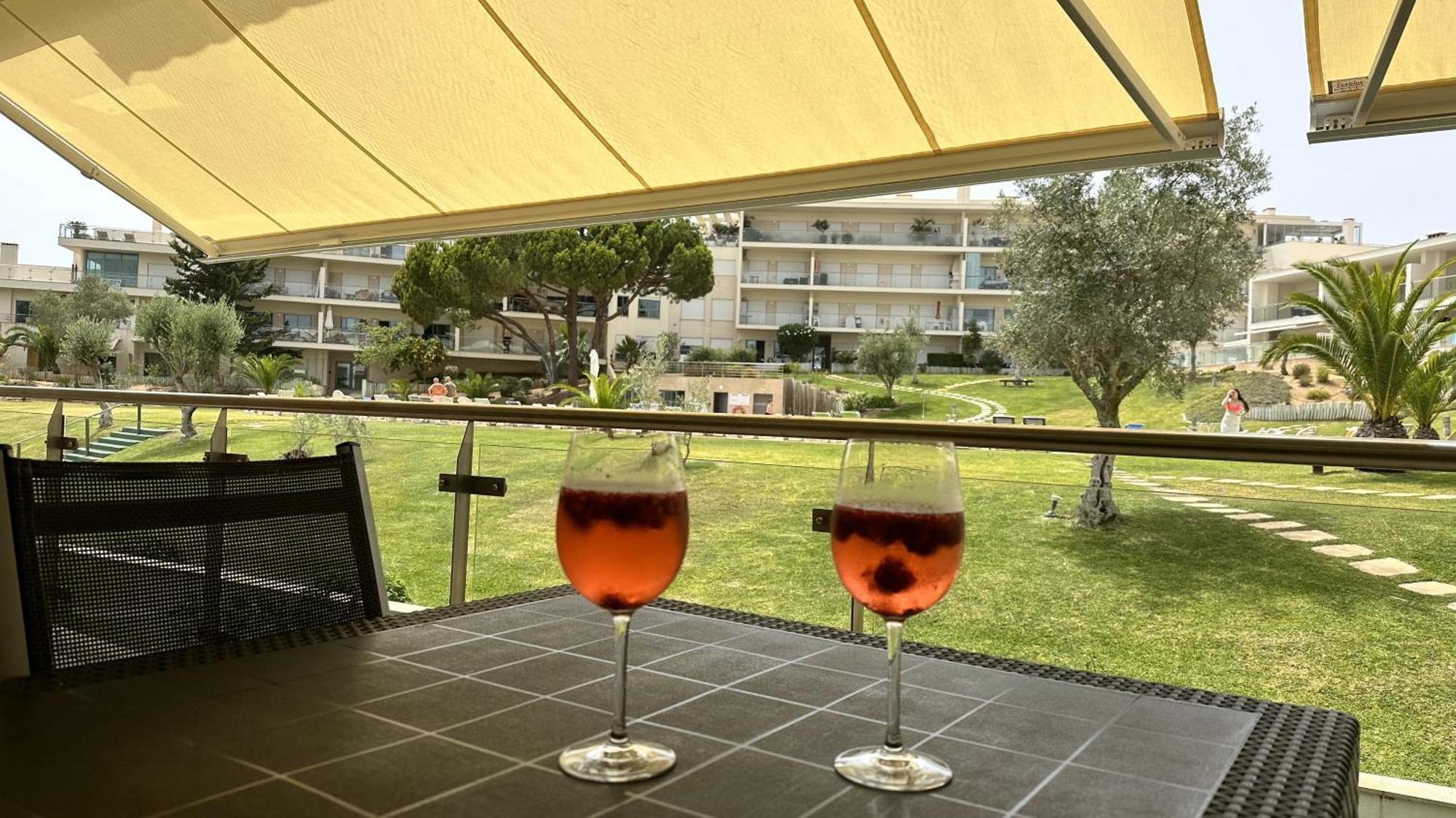 Charmant Appartement A 1Km De La Plage, Avec Piscine A Albufeira Exterior photo